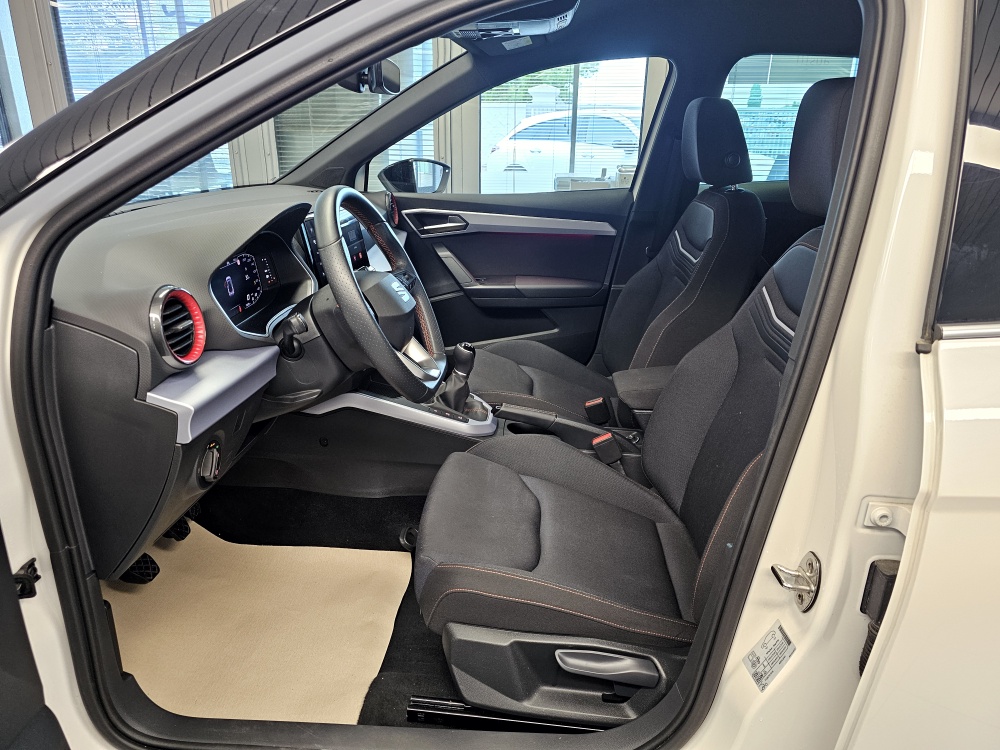 Seat Arona  bei Hoffmann Automobile in Wolfsburg kaufen und sofort mitnehmen - Bild 19