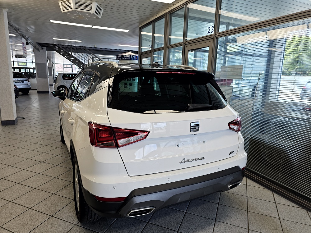Seat Arona  bei Hoffmann Automobile in Wolfsburg kaufen und sofort mitnehmen - Bild 3