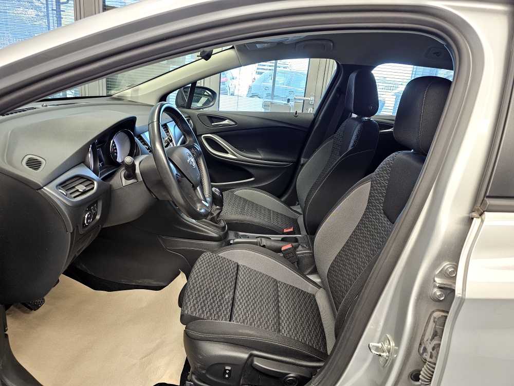 Opel Astra Sports Tourer  bei Hoffmann Automobile in Wolfsburg kaufen und sofort mitnehmen - Bild 14