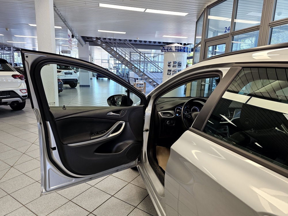 Opel Astra Sports Tourer  bei Hoffmann Automobile in Wolfsburg kaufen und sofort mitnehmen - Bild 15