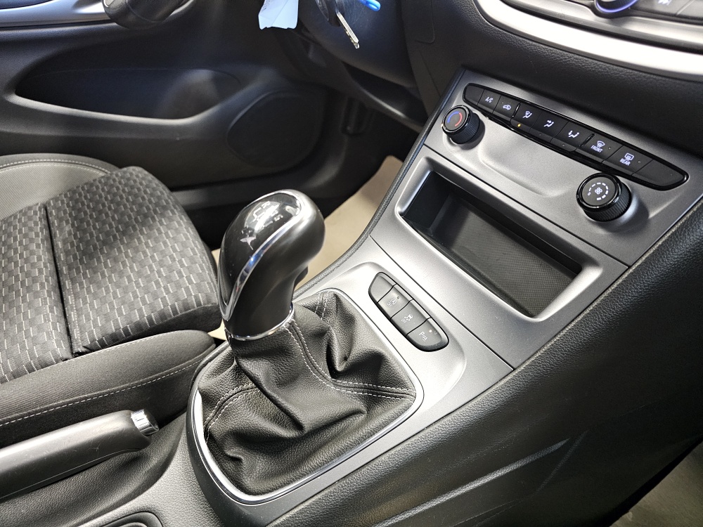 Opel Astra Sports Tourer  bei Hoffmann Automobile in Wolfsburg kaufen und sofort mitnehmen - Bild 7