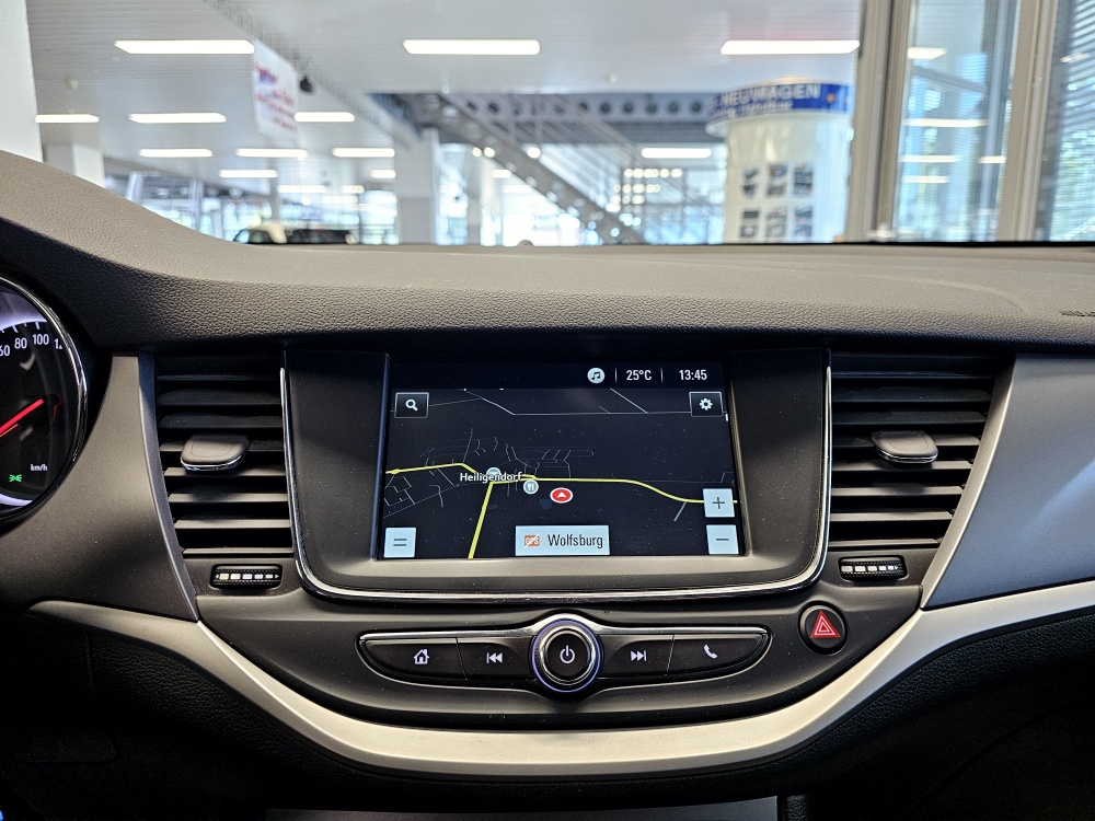 Opel Astra Sports Tourer  bei Hoffmann Automobile in Wolfsburg kaufen und sofort mitnehmen - Bild 8
