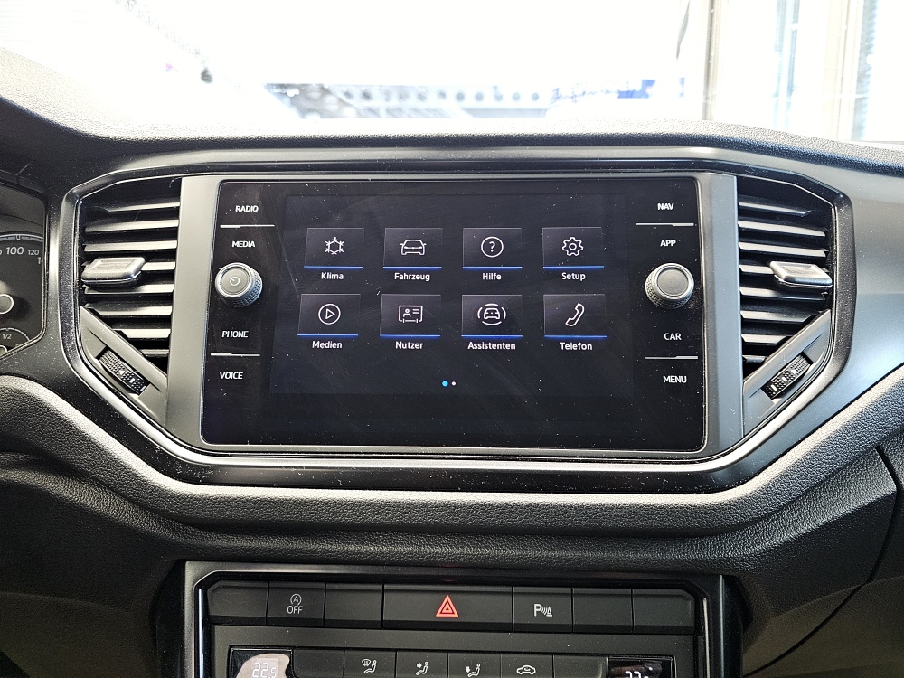 VW T-Roc  bei Hoffmann Automobile in Wolfsburg kaufen und sofort mitnehmen - Bild 8