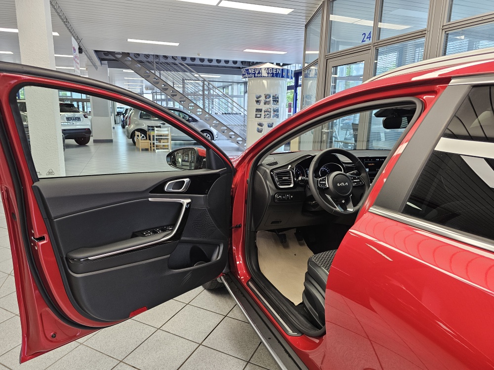 Kia XCeed bei Hoffmann Automobile in Wolfsburg kaufen und sofort mitnehmen - Bild 17