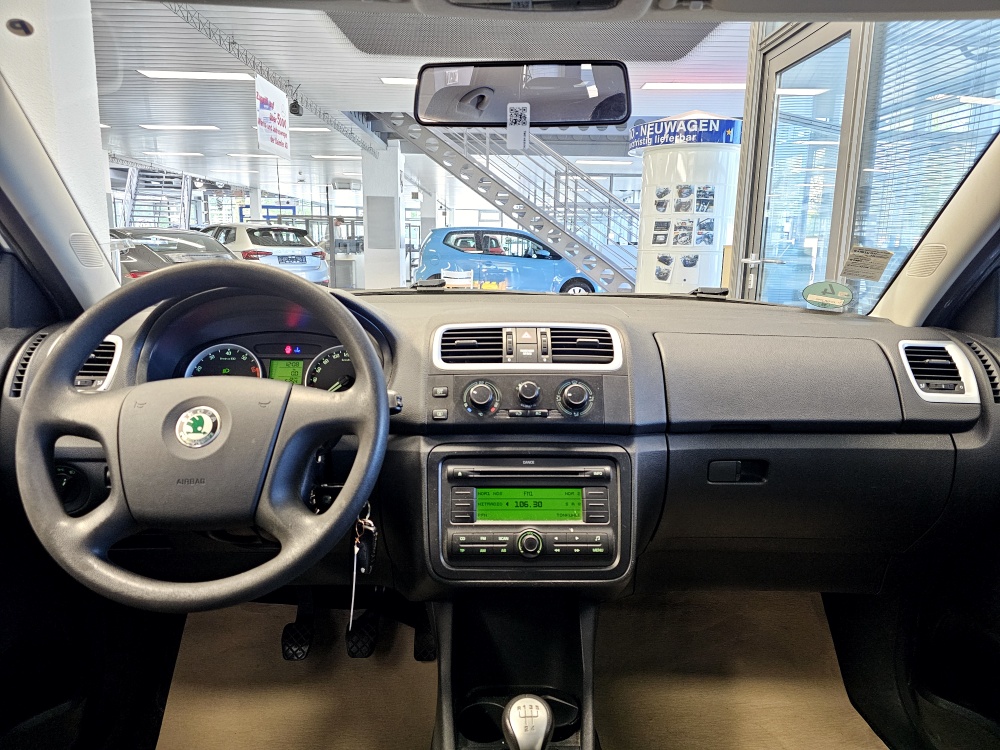 Skoda Fabia  bei Hoffmann Automobile in Wolfsburg kaufen und sofort mitnehmen - Bild 5
