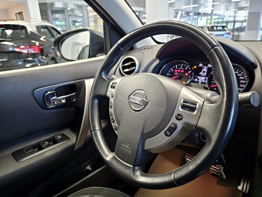 Nissan Qashqai  bei Hoffmann Automobile in Wolfsburg kaufen und sofort mitnehmen - Bild 11
