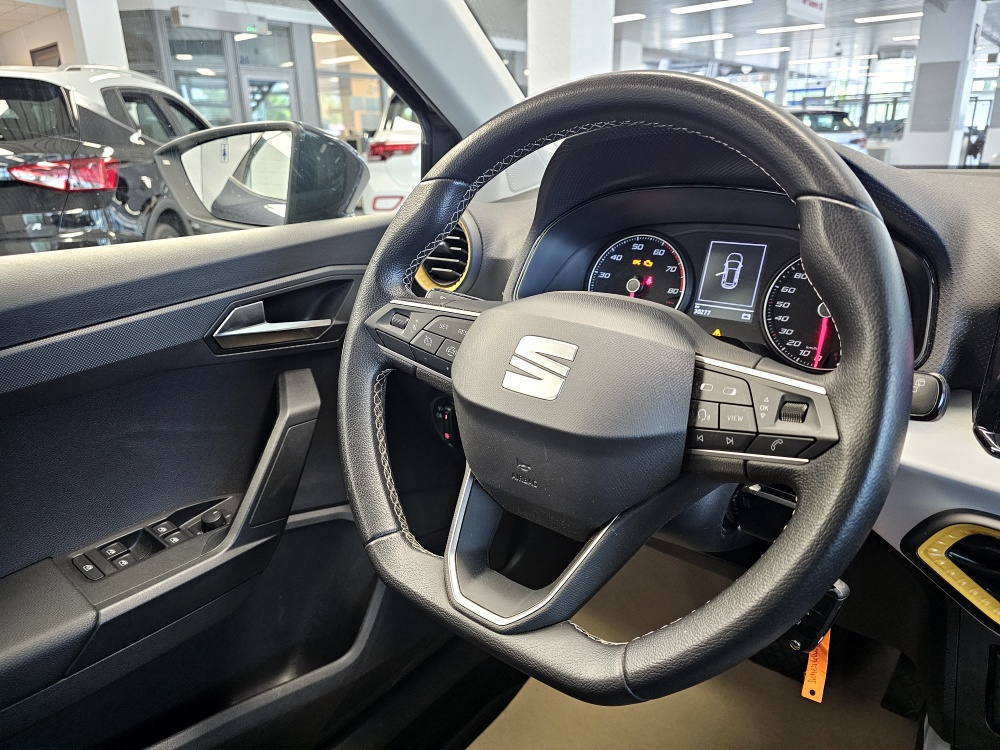 Seat Arona  bei Hoffmann Automobile in Wolfsburg kaufen und sofort mitnehmen - Bild 13