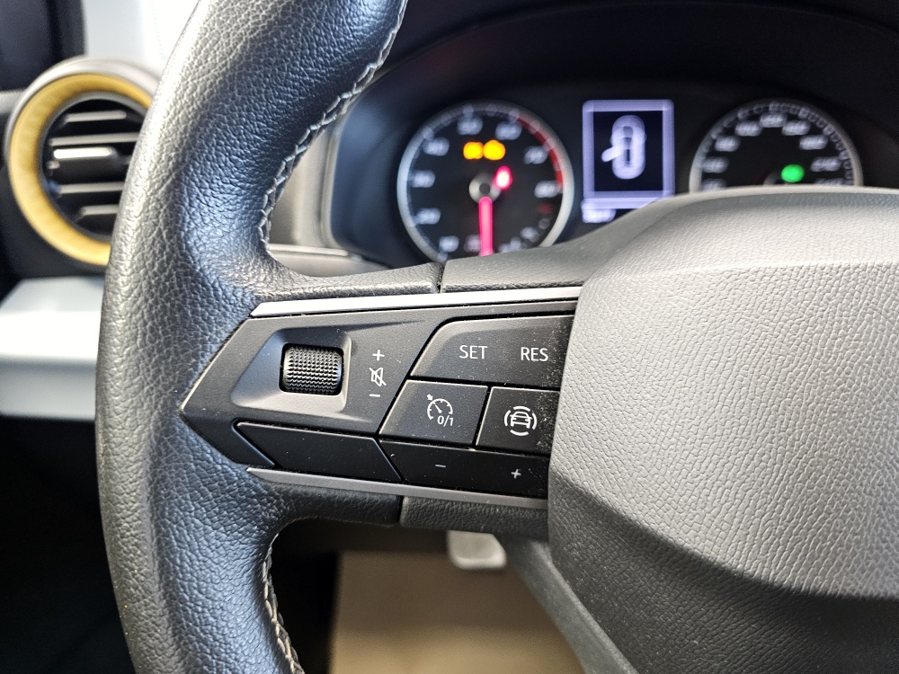 Seat Arona  bei Hoffmann Automobile in Wolfsburg kaufen und sofort mitnehmen - Bild 14