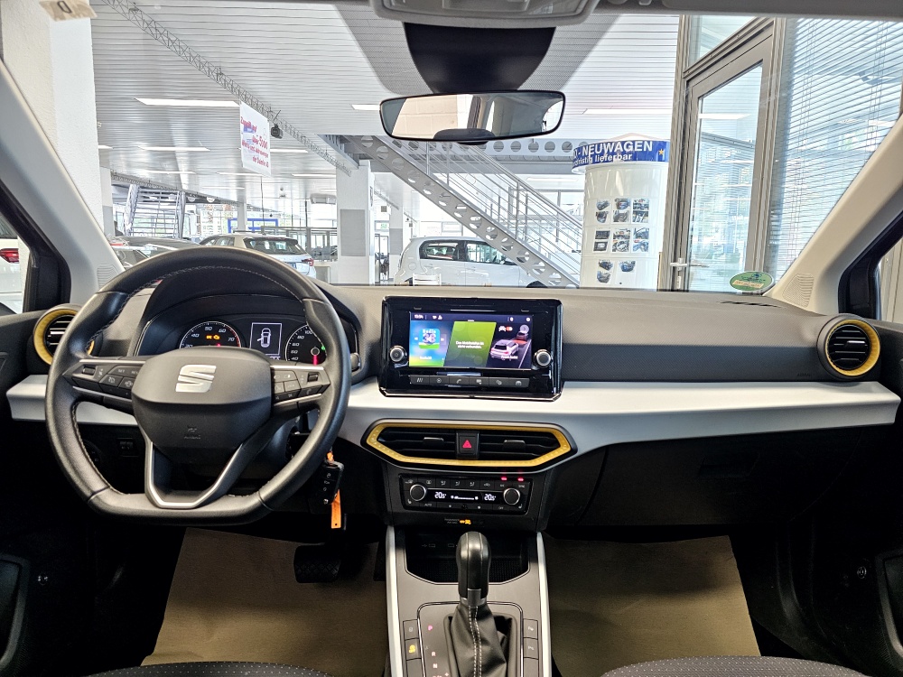 Seat Arona  bei Hoffmann Automobile in Wolfsburg kaufen und sofort mitnehmen - Bild 6