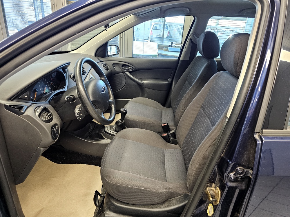 Ford Focus  bei Hoffmann Automobile in Wolfsburg kaufen und sofort mitnehmen - Bild 10
