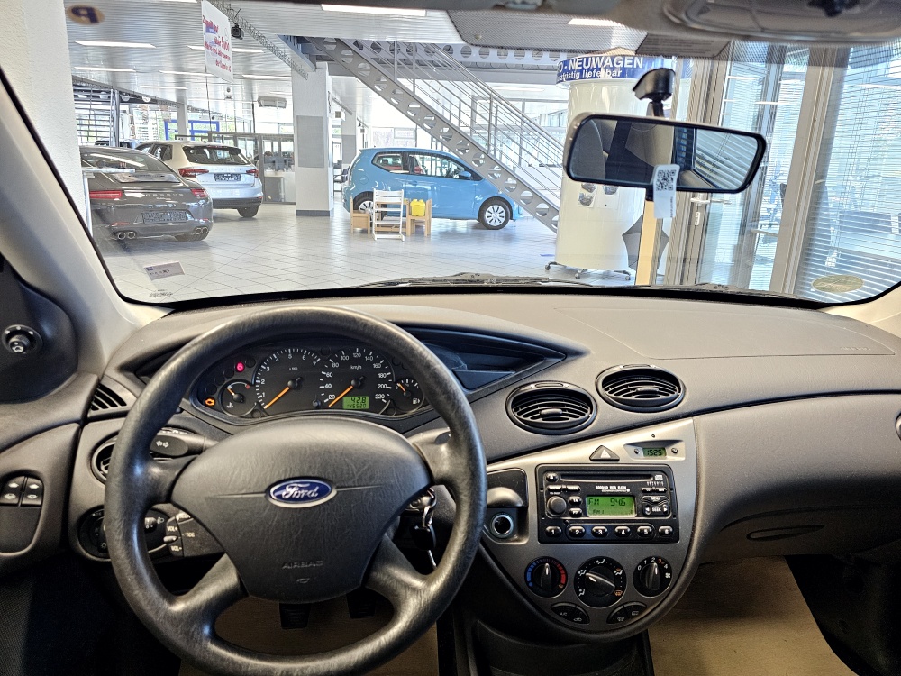 Ford Focus  bei Hoffmann Automobile in Wolfsburg kaufen und sofort mitnehmen - Bild 8