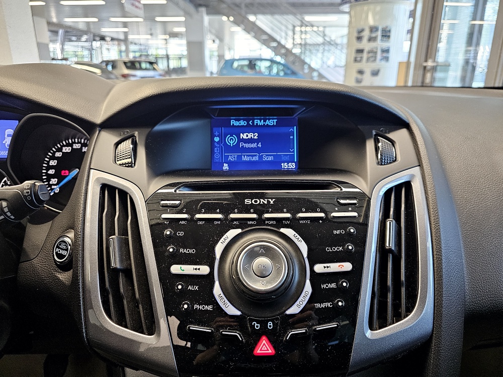 Ford Focus Turnier  bei Hoffmann Automobile in Wolfsburg kaufen und sofort mitnehmen - Bild 9