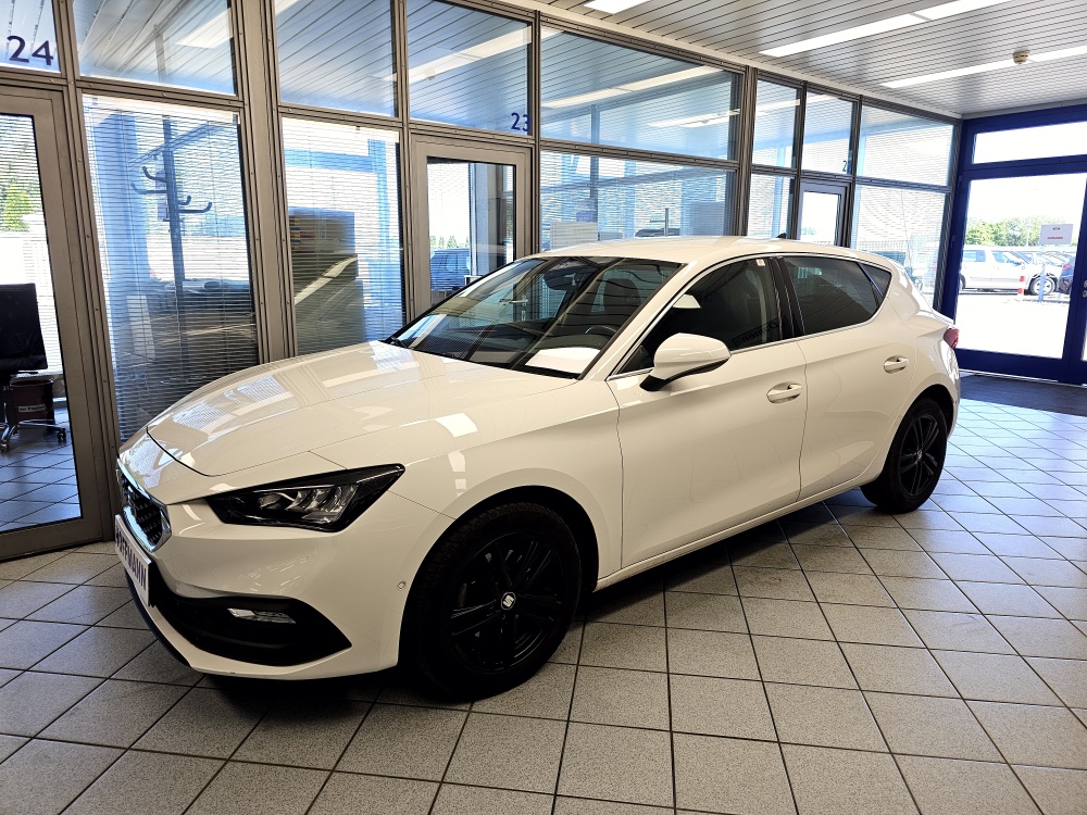 Seat Leon  bei Hoffmann Automobile in Wolfsburg kaufen und sofort mitnehmen - Bild 1