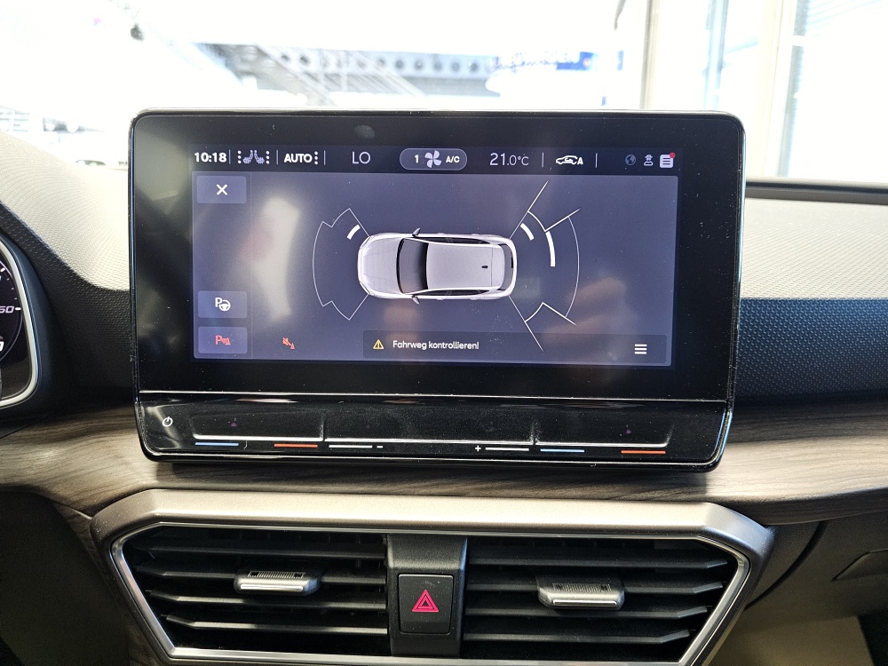Seat Leon  bei Hoffmann Automobile in Wolfsburg kaufen und sofort mitnehmen - Bild 13
