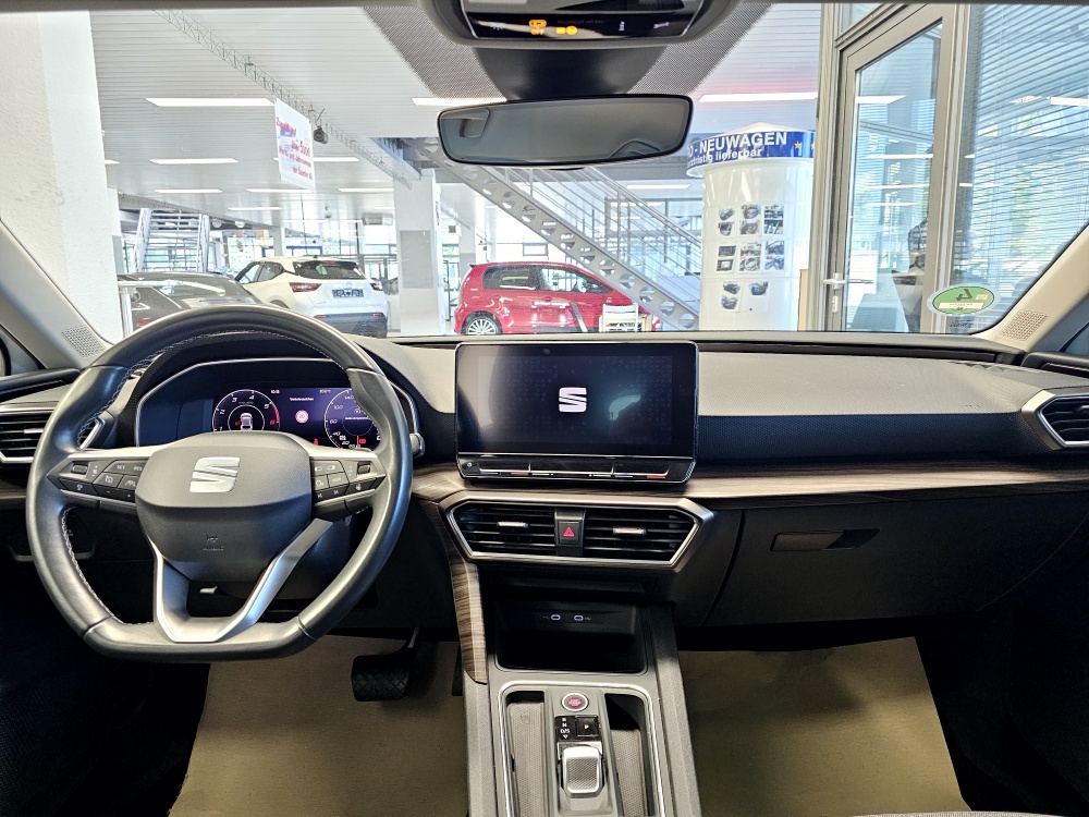 Seat Leon  bei Hoffmann Automobile in Wolfsburg kaufen und sofort mitnehmen - Bild 6