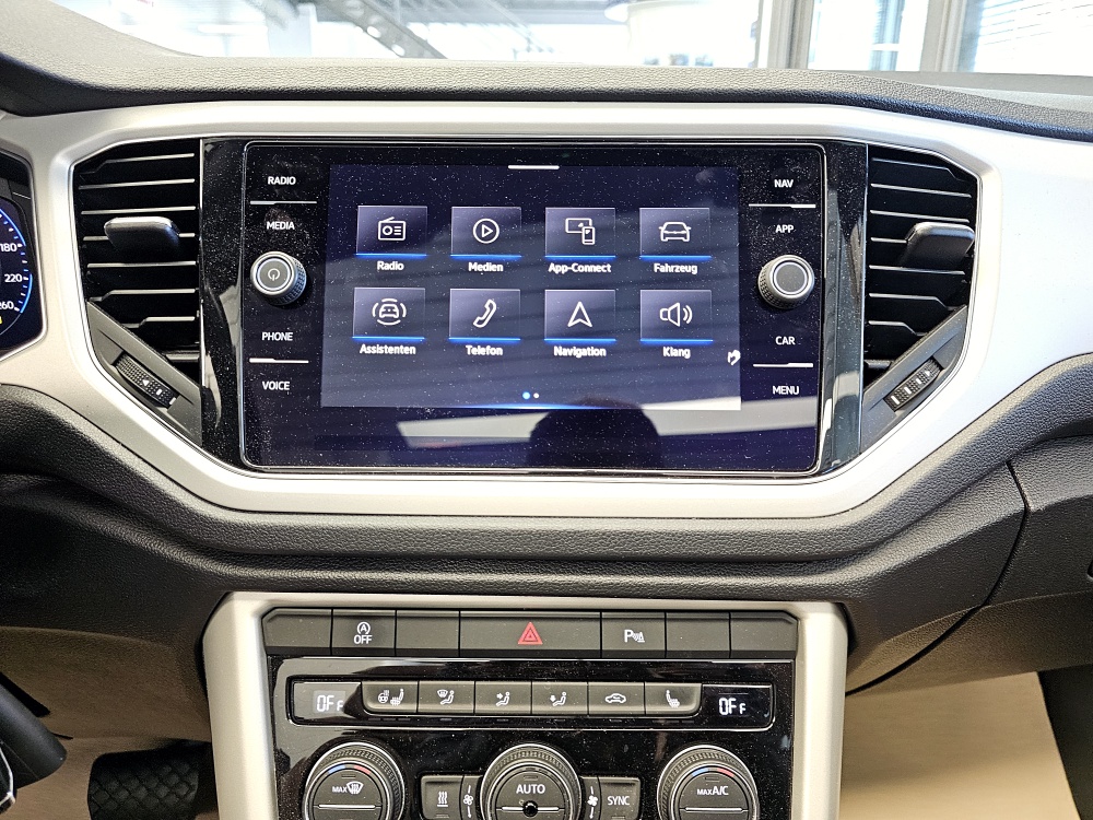VW T-Roc  bei Hoffmann Automobile in Wolfsburg kaufen und sofort mitnehmen - Bild 10