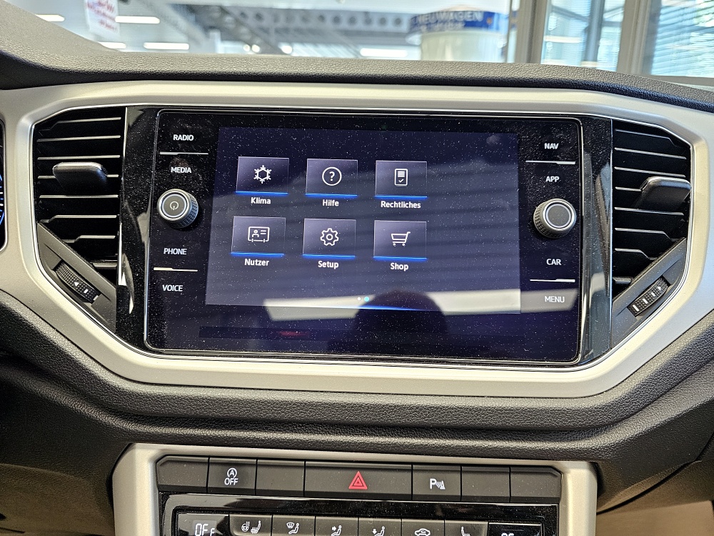 VW T-Roc  bei Hoffmann Automobile in Wolfsburg kaufen und sofort mitnehmen - Bild 11
