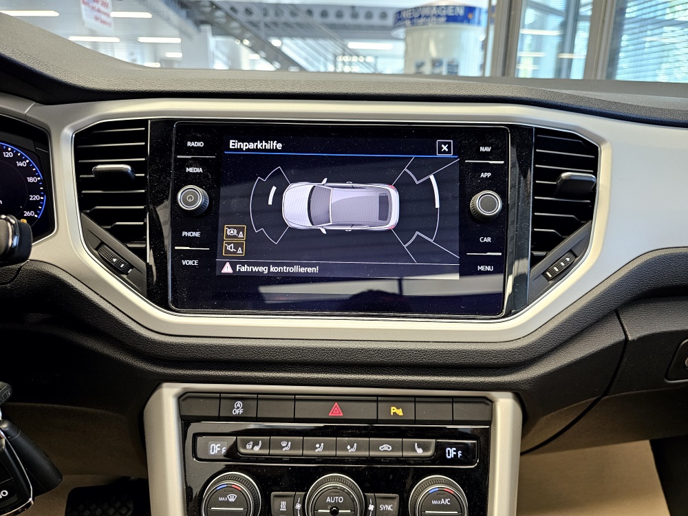 VW T-Roc  bei Hoffmann Automobile in Wolfsburg kaufen und sofort mitnehmen - Bild 12