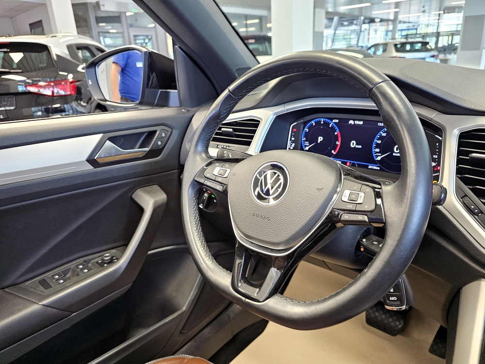 VW T-Roc  bei Hoffmann Automobile in Wolfsburg kaufen und sofort mitnehmen - Bild 13