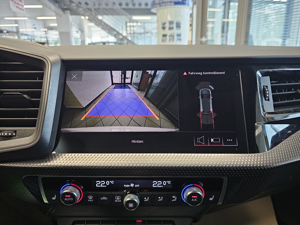 Audi A1 Sportback  bei Hoffmann Automobile in Wolfsburg kaufen und sofort mitnehmen - Bild 11
