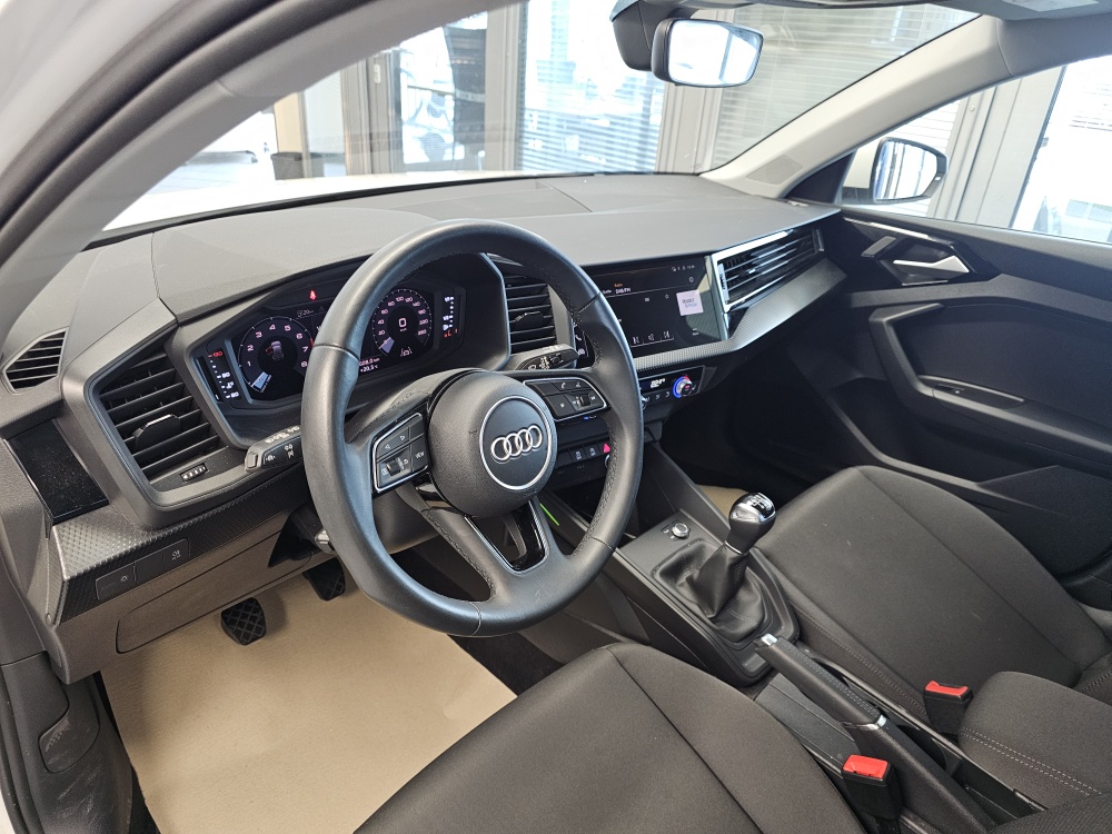 Audi A1 Sportback  bei Hoffmann Automobile in Wolfsburg kaufen und sofort mitnehmen - Bild 14