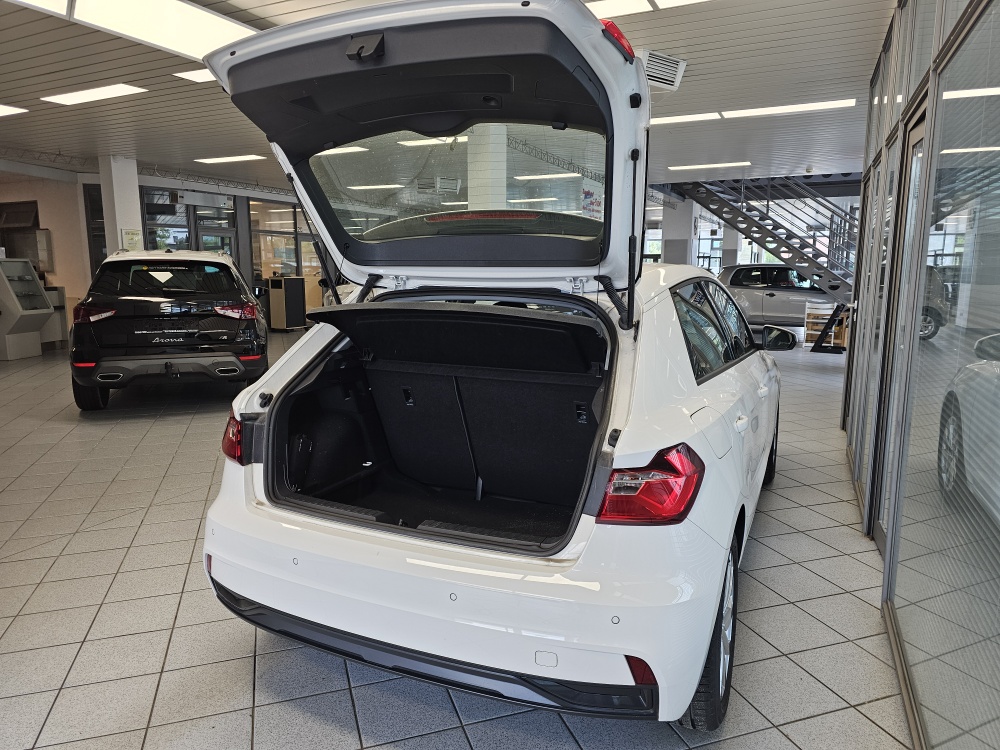 Audi A1 Sportback  bei Hoffmann Automobile in Wolfsburg kaufen und sofort mitnehmen - Bild 2