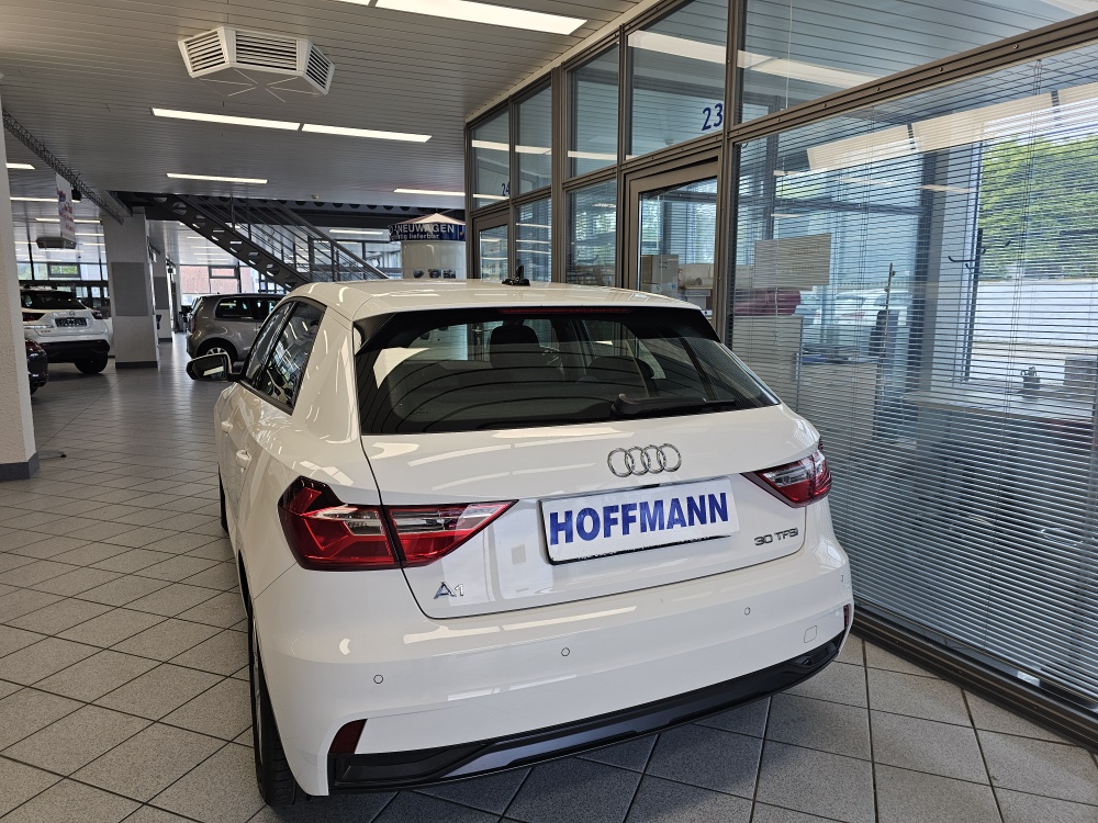 Audi A1 Sportback  bei Hoffmann Automobile in Wolfsburg kaufen und sofort mitnehmen - Bild 3