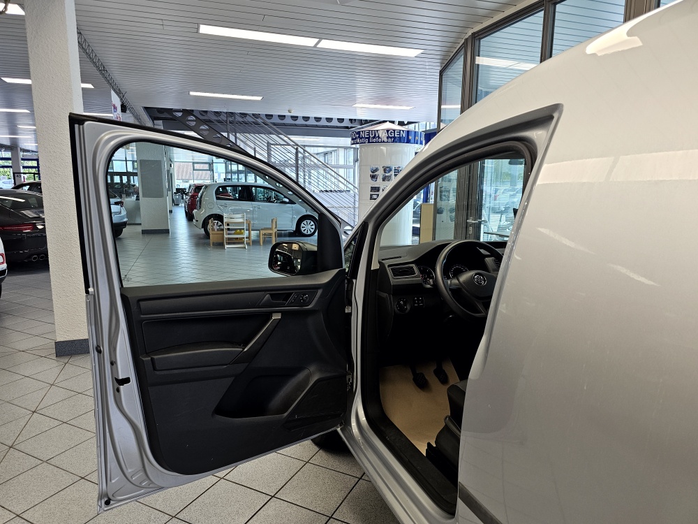 VW Caddy  bei Hoffmann Automobile in Wolfsburg kaufen und sofort mitnehmen - Bild 13
