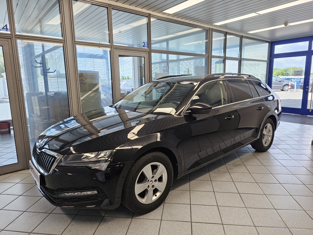 Skoda Superb Combi  bei Hoffmann Automobile in Wolfsburg kaufen und sofort mitnehmen - Bild 1