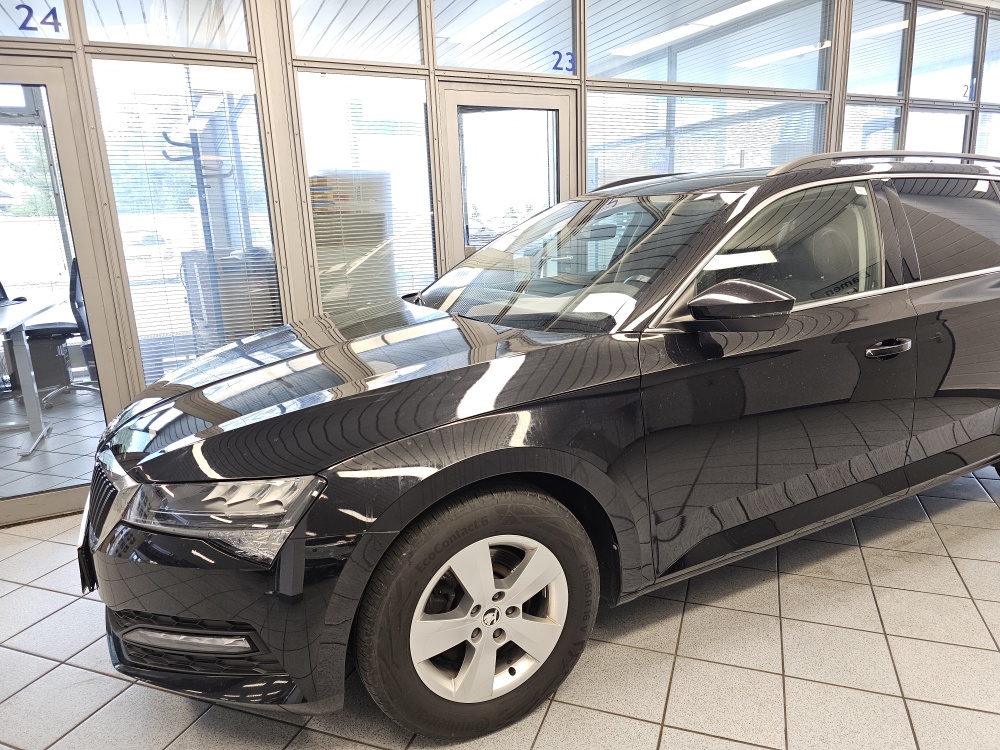 Skoda Superb Combi  bei Hoffmann Automobile in Wolfsburg kaufen und sofort mitnehmen - Bild 18