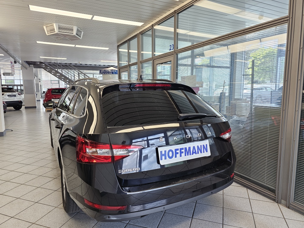 Skoda Superb Combi  bei Hoffmann Automobile in Wolfsburg kaufen und sofort mitnehmen - Bild 3