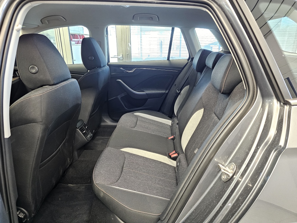 Skoda Kamiq  bei Hoffmann Automobile in Wolfsburg kaufen und sofort mitnehmen - Bild 4