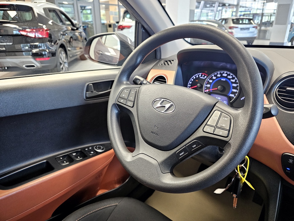 Hyundai i10  bei Hoffmann Automobile in Wolfsburg kaufen und sofort mitnehmen - Bild 8