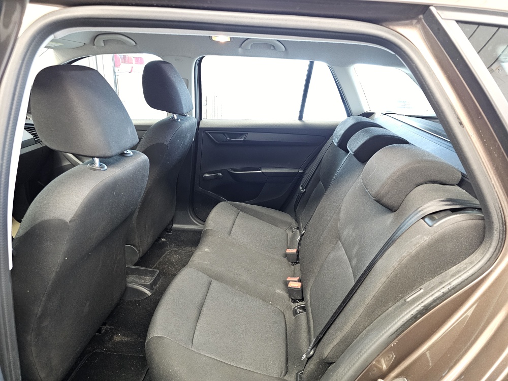 Skoda Fabia Combi  bei Hoffmann Automobile in Wolfsburg kaufen und sofort mitnehmen - Bild 5