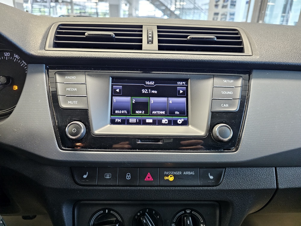 Skoda Fabia Combi  bei Hoffmann Automobile in Wolfsburg kaufen und sofort mitnehmen - Bild 8
