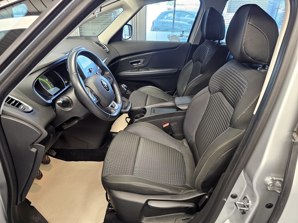 Renault Scenic  bei Hoffmann Automobile in Wolfsburg kaufen und sofort mitnehmen - Bild 19