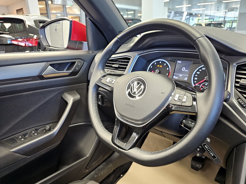 VW T-Roc  bei Hoffmann Automobile in Wolfsburg kaufen und sofort mitnehmen - Bild 12