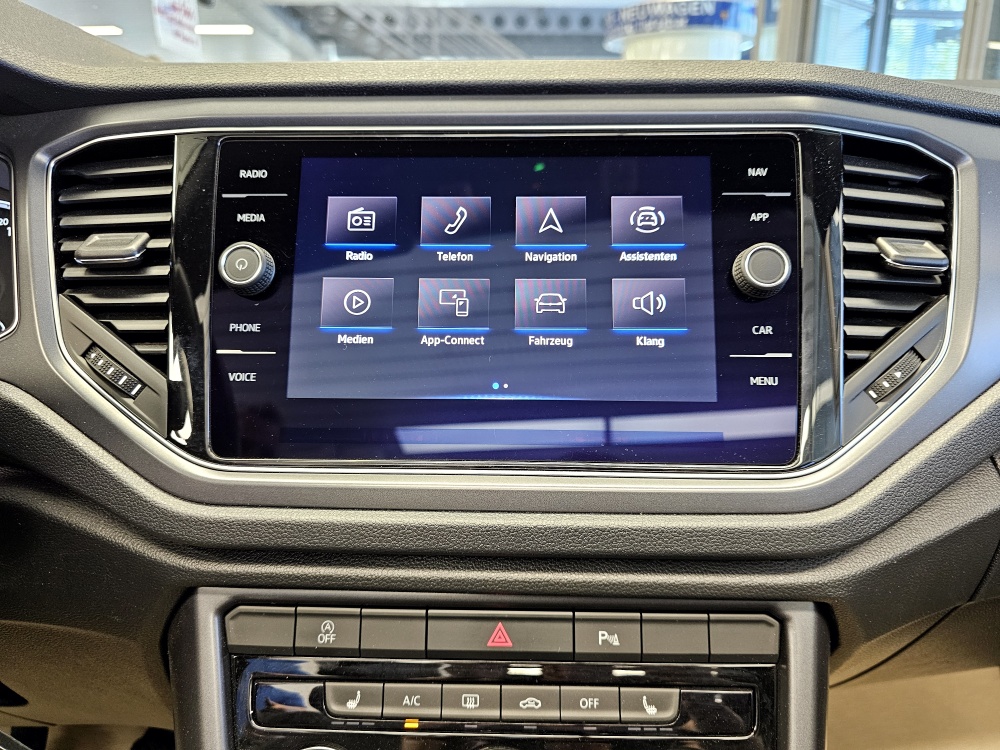 VW T-Roc  bei Hoffmann Automobile in Wolfsburg kaufen und sofort mitnehmen - Bild 9