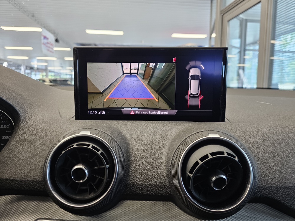 Audi Q2  bei Hoffmann Automobile in Wolfsburg kaufen und sofort mitnehmen - Bild 11