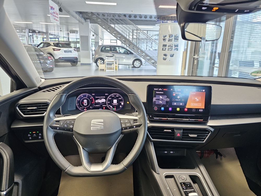Seat Leon  bei Hoffmann Automobile in Wolfsburg kaufen und sofort mitnehmen - Bild 17