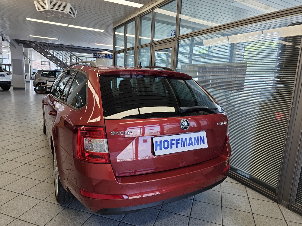 Skoda Octavia Combi  bei Hoffmann Automobile in Wolfsburg kaufen und sofort mitnehmen - Bild 4