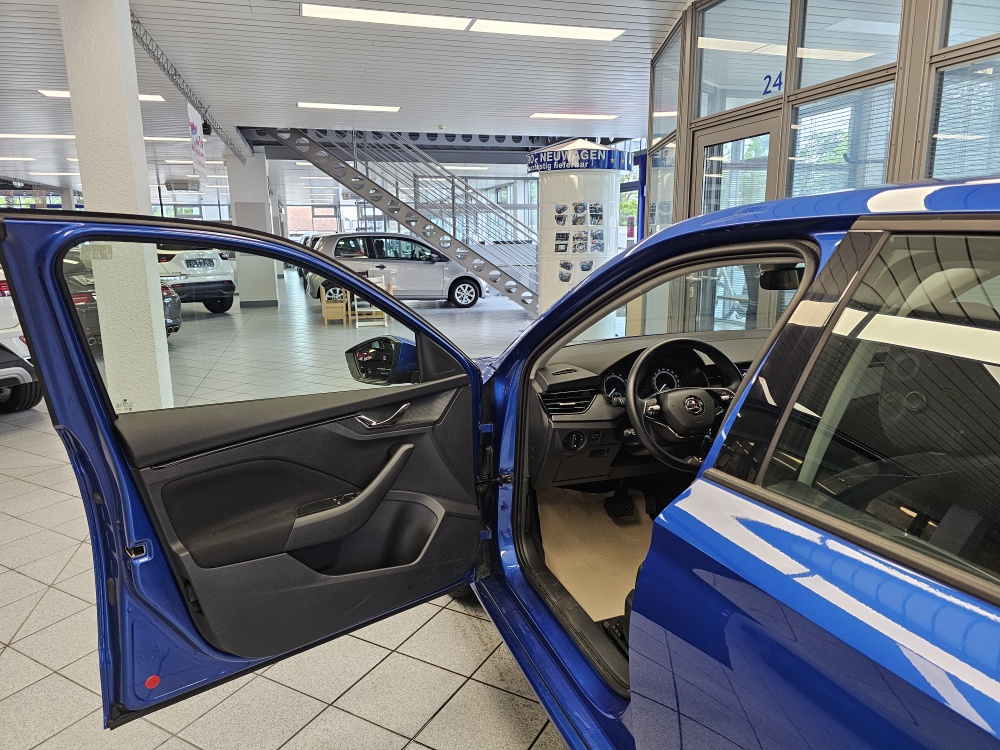 Skoda Scala  bei Hoffmann Automobile in Wolfsburg kaufen und sofort mitnehmen - Bild 16
