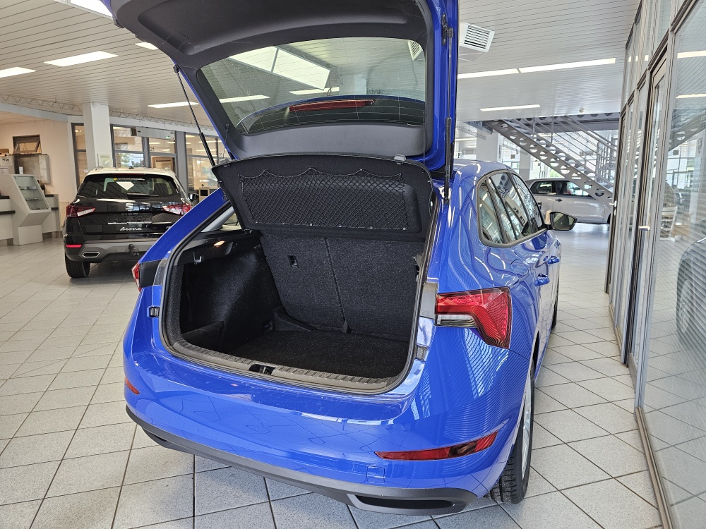 Skoda Scala  bei Hoffmann Automobile in Wolfsburg kaufen und sofort mitnehmen - Bild 2