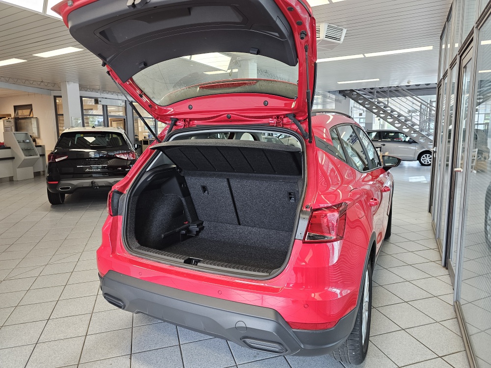 Seat Arona  bei Hoffmann Automobile in Wolfsburg kaufen und sofort mitnehmen - Bild 2