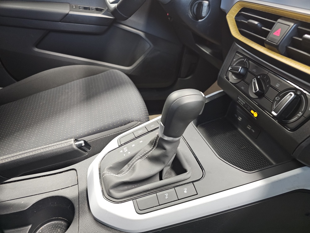Seat Arona  bei Hoffmann Automobile in Wolfsburg kaufen und sofort mitnehmen - Bild 6