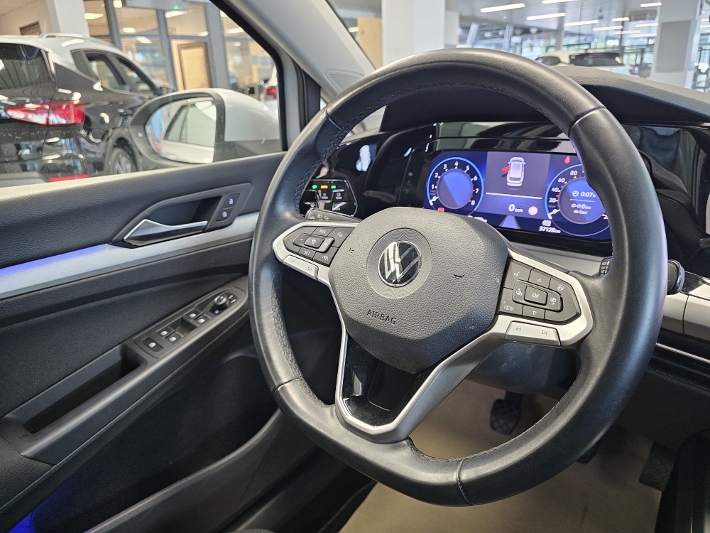 VW Golf Variant  bei Hoffmann Automobile in Wolfsburg kaufen und sofort mitnehmen - Bild 15