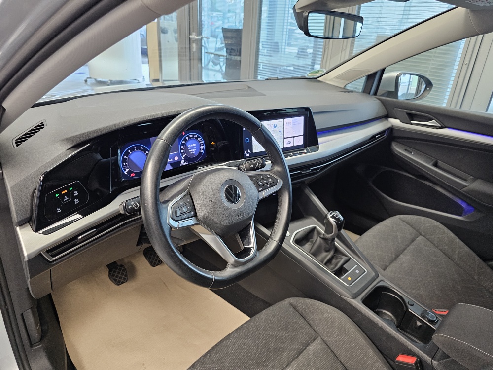 VW Golf Variant  bei Hoffmann Automobile in Wolfsburg kaufen und sofort mitnehmen - Bild 19