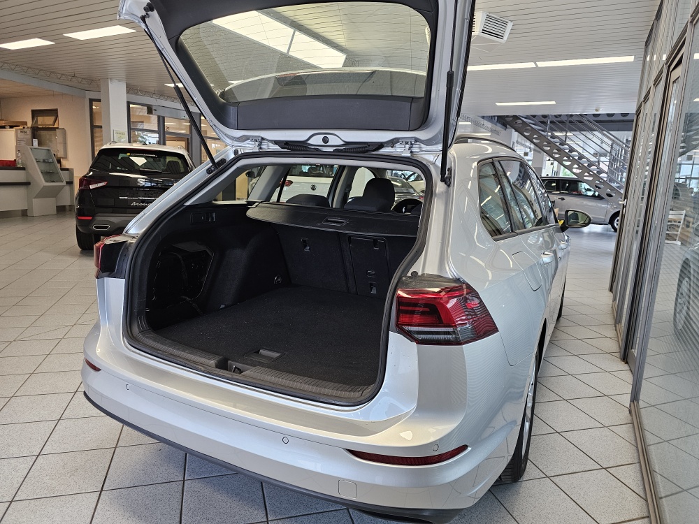 VW Golf Variant  bei Hoffmann Automobile in Wolfsburg kaufen und sofort mitnehmen - Bild 2