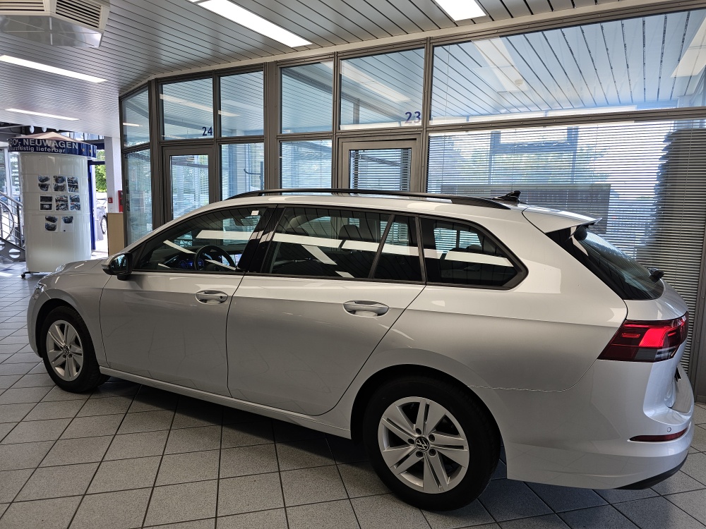 VW Golf Variant  bei Hoffmann Automobile in Wolfsburg kaufen und sofort mitnehmen - Bild 22