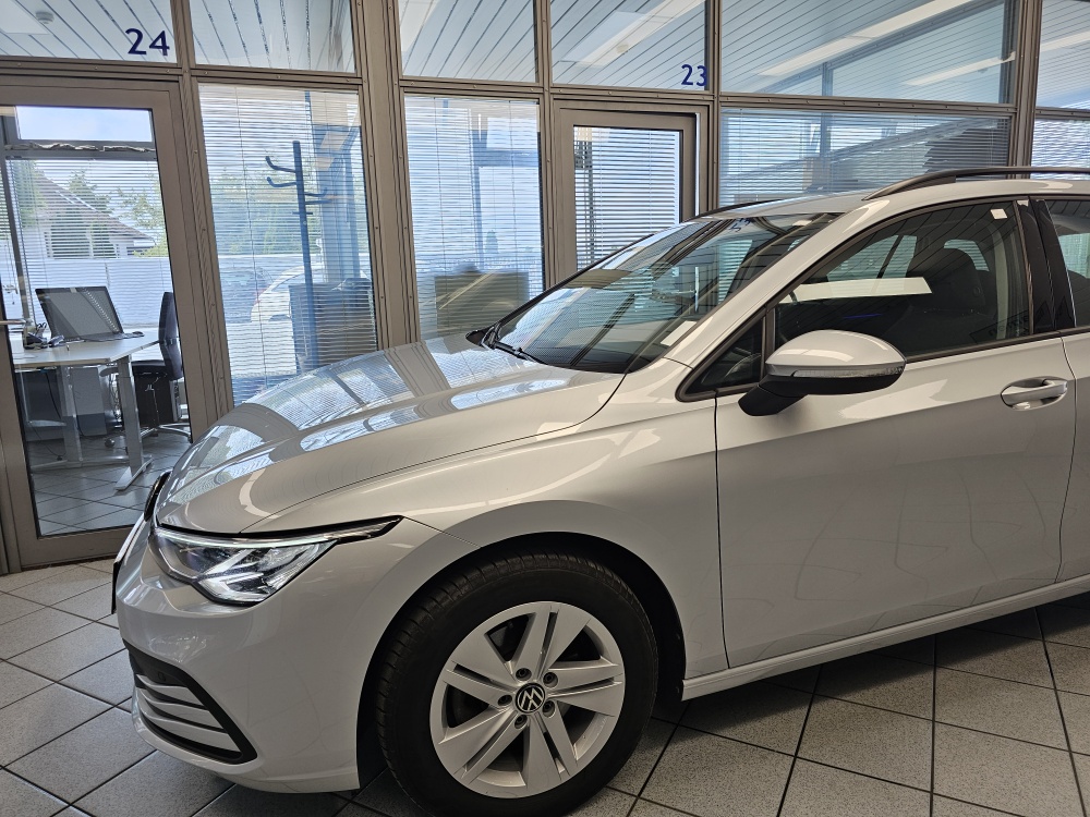 VW Golf Variant  bei Hoffmann Automobile in Wolfsburg kaufen und sofort mitnehmen - Bild 23